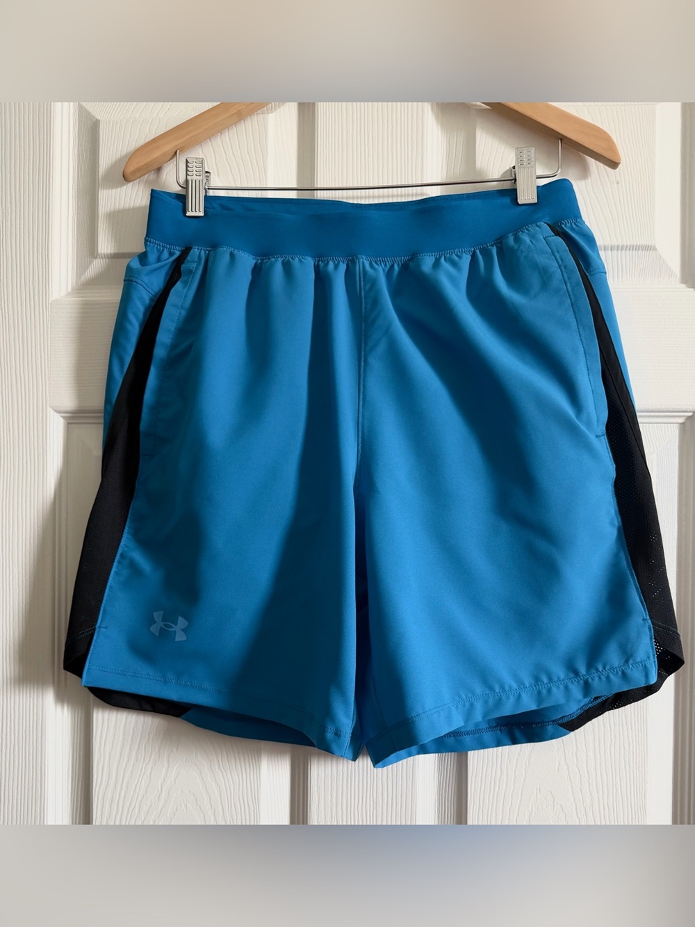 NWT Under Armour Teal Blue Athletic Shorts with Black Panels